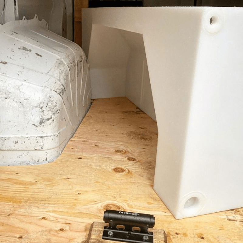 28 Gallon ProMaster Wheel Well Water Tank - Center - Featherbuilt