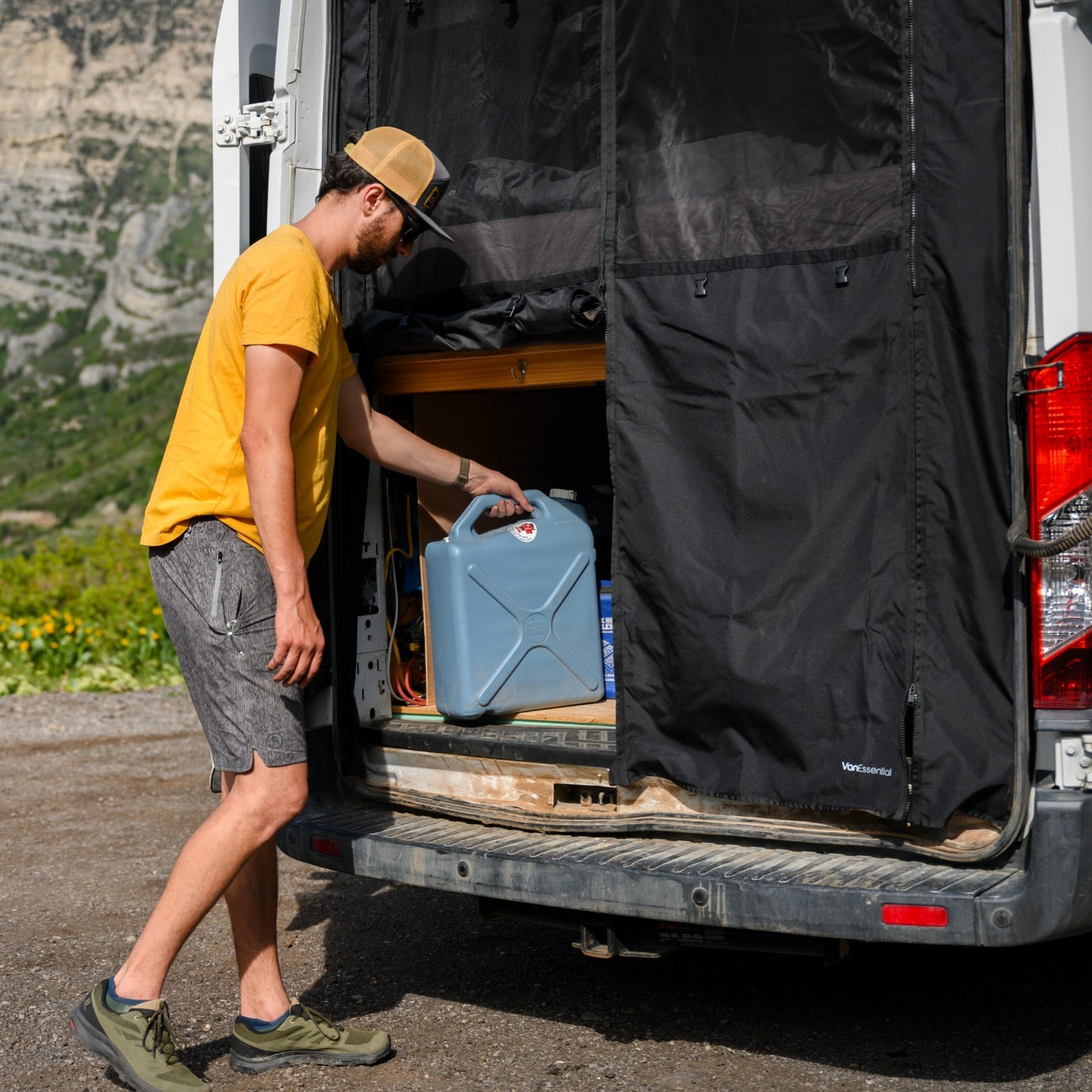 Ford Transit Bug Screen - Rear Door - Featherbuilt