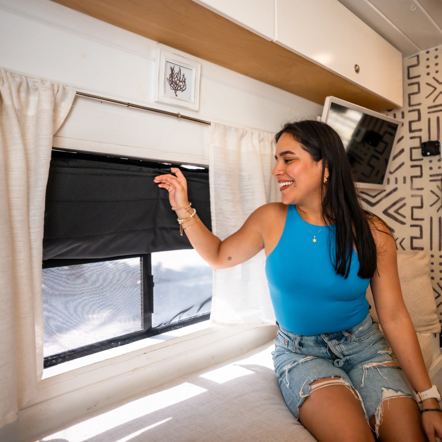 Ford Transit Stealth Crew Window Cover - Featherbuilt