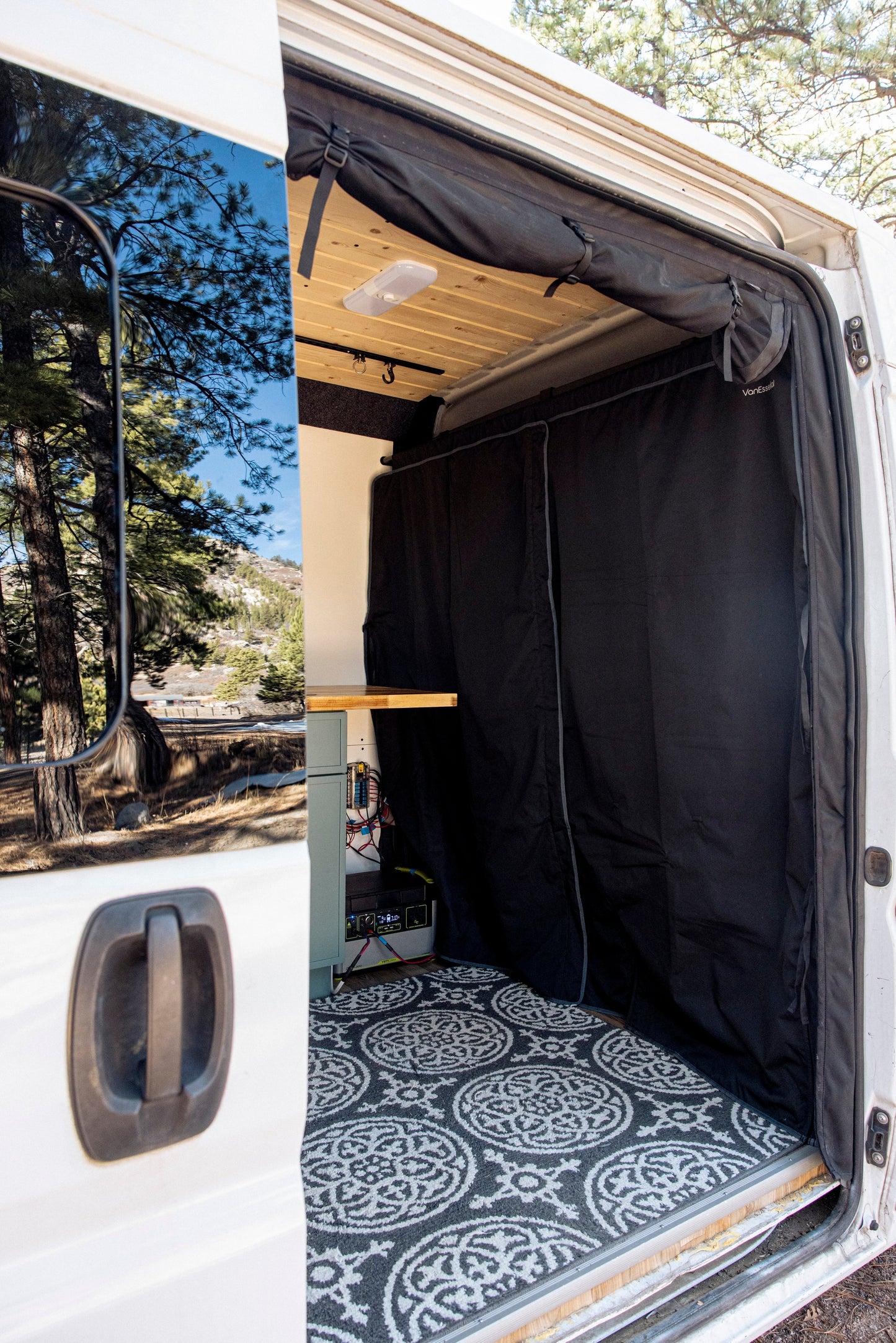 Ram Promaster Insulated Privacy Curtain - Featherbuilt