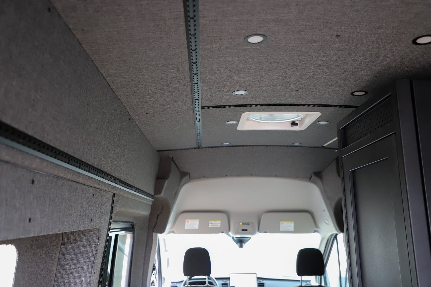 Recessed Shallow Venture L-Track (2 Pack) - Featherbuilt