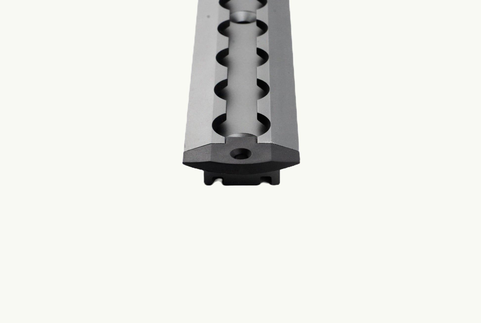 Venture L-Track Recessed End Caps (4 Pack) - Featherbuilt