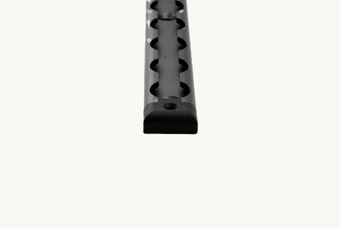 Venture L-Track Semi-Circle End Caps (4 Pack) - Featherbuilt