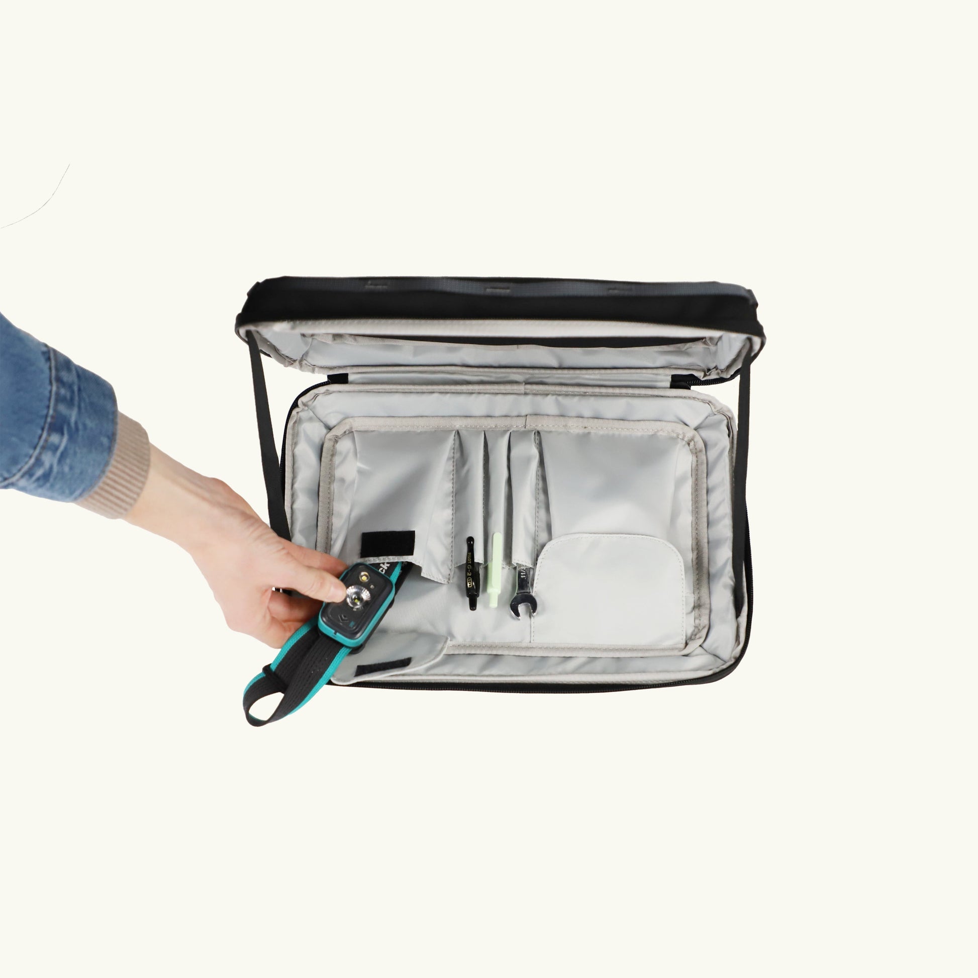 Venture L-Track Stow Away Bag (Medium) - Featherbuilt