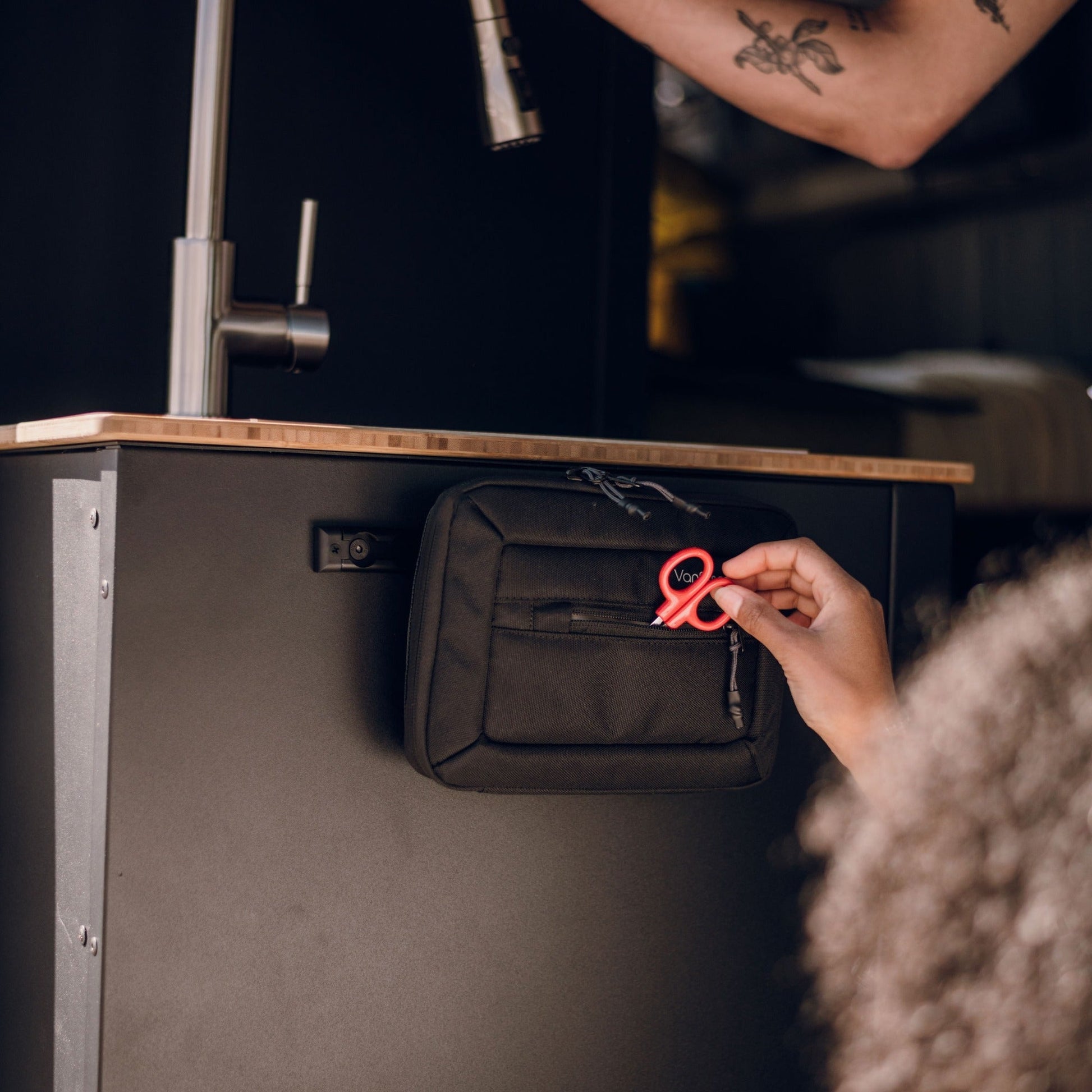 Venture L-Track Stow Away Bag (Small) - Featherbuilt